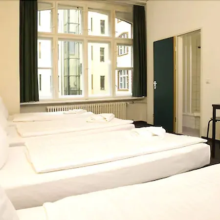 Hotel 103-3
